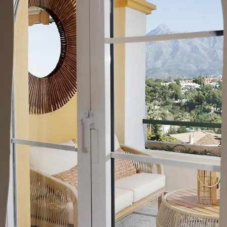 Marbella Banus Suites - Banus - Nueva Andalucia - Senorio De Aloha Urb - Premium Location - 2Br - 2Ba - Outdoor Terrace - Spectacular Sea & Mountain Views - Pool - Ideal For Families Marbella