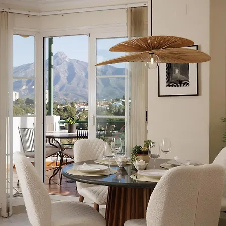 Marbella Banus Suites - Banus - Nueva Andalucia - Senorio De Aloha Urb - Premium Location - 2Br - 2Ba - Outdoor Terrace - Spectacular Sea & Mountain Views - Pool - Ideal For Families Apartament *