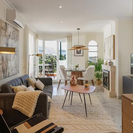 Apartament Marbella Banus Suites - Banus - Nueva Andalucia - Senorio De Aloha Urb - Premium Location - 2Br - 2Ba - Outdoor Terrace - Spectacular Sea & Mountain Views - Pool - Ideal For Families