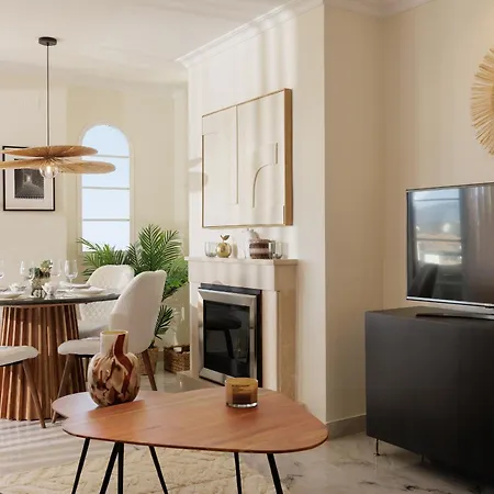 Apartament Marbella Banus Suites - Banus - Nueva Andalucia - Senorio De Aloha Urb - Premium Location - 2Br - 2Ba - Outdoor Terrace - Spectacular Sea & Mountain Views - Pool - Ideal For Families *