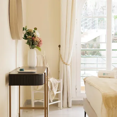 Marbella Banus Suites - Banus - Nueva Andalucia - Senorio De Aloha Urb - Premium Location - 2Br - 2Ba - Outdoor Terrace - Spectacular Sea & Mountain Views - Pool - Ideal For Families Apartament Marbella